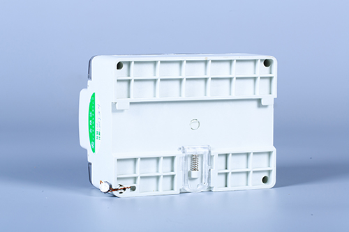 三相導軌式預付費電能表 三相導軌(guǐ)式預付費(fèi)電(diàn)能表