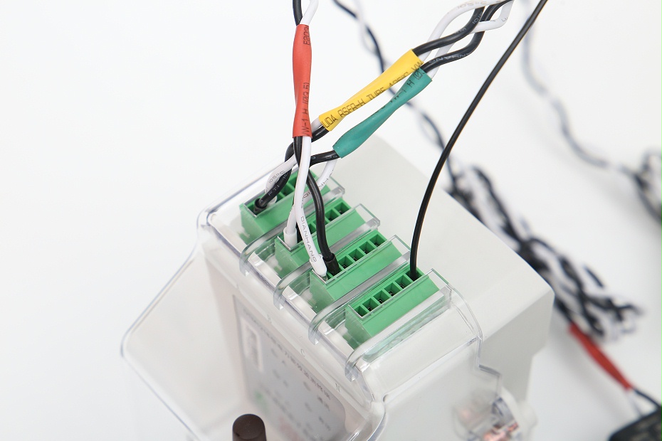 溫測(cè)型電力能效(xiào)監測終端(有線) 溫測(cè)型電力能效監測終端(有線)